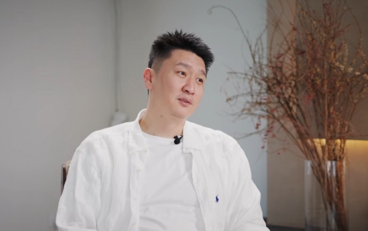 孙悦:我鼻梁被打断睡觉打呼噜 国家队室友杜锋王仕鹏经常黑眼圈